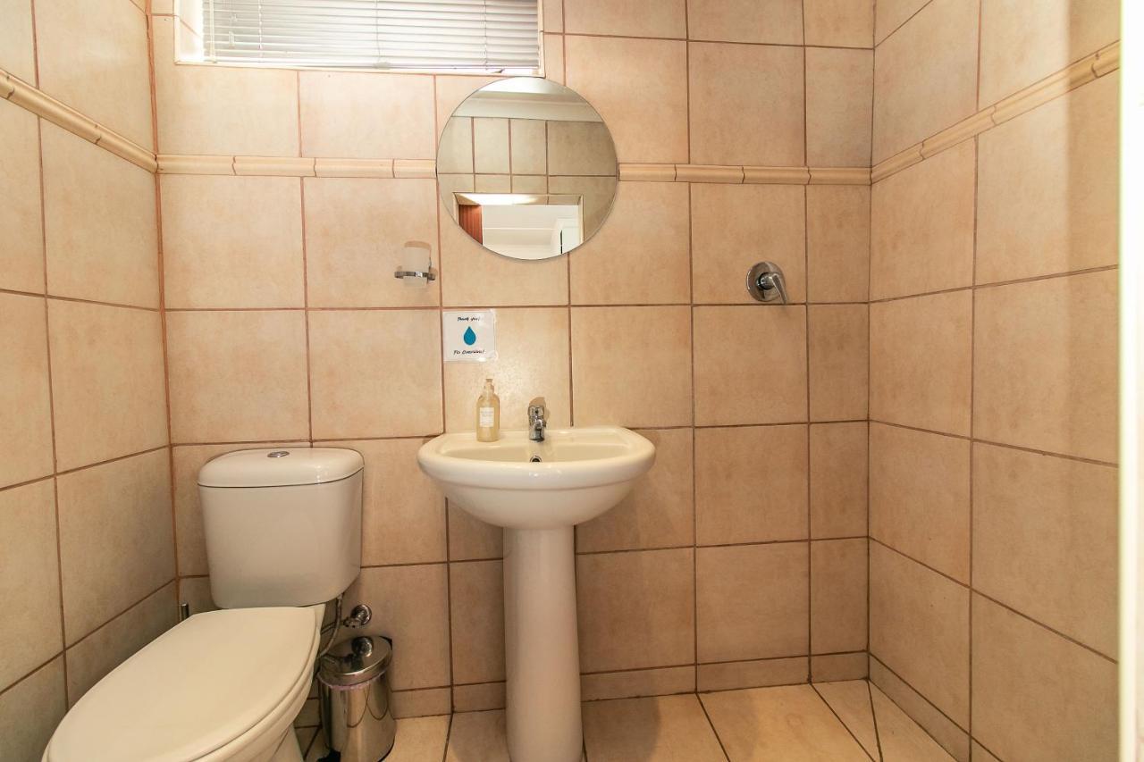 @Karoo Guesthouse Graaff-Reinet Εξωτερικό φωτογραφία
